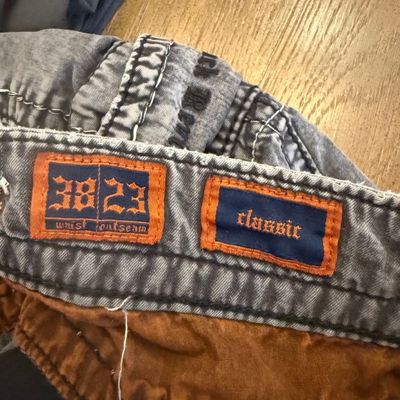 Men's True Religion Classic Fit Shorts sz 38 x‎ 23 Washed & Worn Gray Studded - Picture 4 of 9